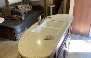 2015 Coachmen Freedom Express 320BHDS