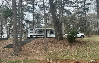 Modern Bunkhouse - Sleeps 8 - Delivery Available