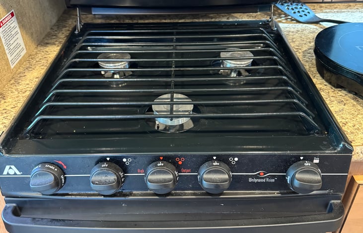 Gas stove