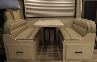 The Jacobi - 2023 27ft Thor Freedom Elite