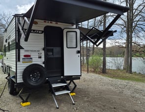 Sunset Park RV Sun Lite 16BH