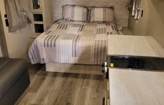 2023 Catalina Summit MTN812