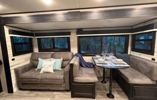 Disney and Beach Ready! 33' Jayco-Bunkhouse Slps 8