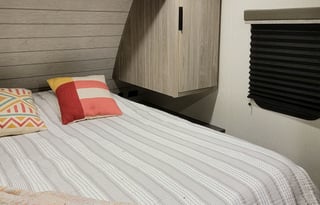 " Kelly” - Heated Winter camper!