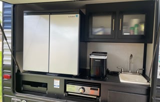 2021 Cherokee Grey Wolf- FREE DELIVERY TO CG LAKE