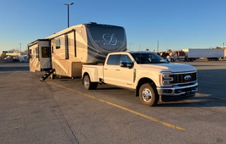 Luxury fifth wheel