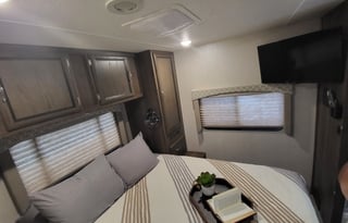 RV Trippin -"Clyde" - Coachman Freelander 27QB