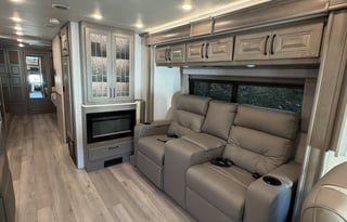 2024 Fleetwood RV Frontier 34GT
