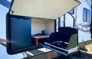 2014 Family Camper with Bunks!