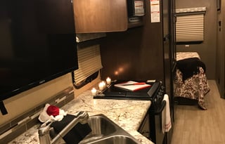 2018 Thor Motor Coach Freedom Traveler A27