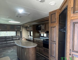 CrossRoads RV ReZerve RTZ33RL