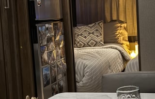 2024 Airstream RV Classic 33FB Twin