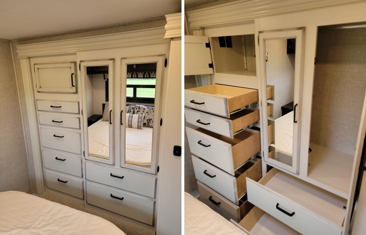 Rear Bedroom - Wardrobe, TONS of storage!