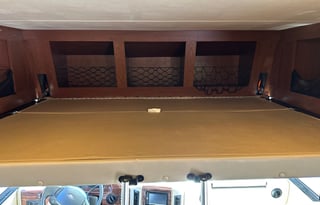 2016 Thor Motor Coach ACE 29.2 - SLEEPS 8