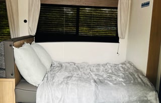 Tennessee Glamping!**FULLY LOADED***