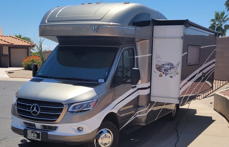 Driver's side with the slide out