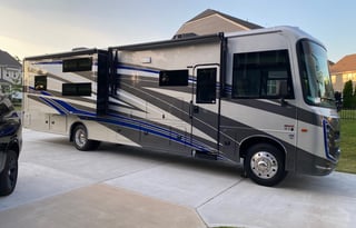 2024 Entegra Coach Vision XL with 2 full bath