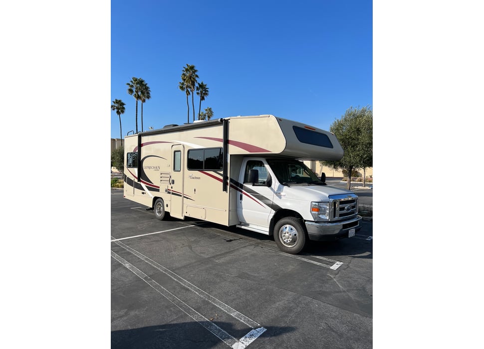 Class C Motor Home rentals in Las Vegas