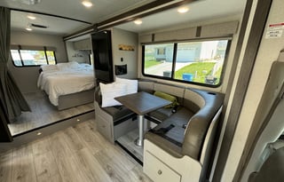 2026 27ft Coachmen 23FS - Sleeps 6