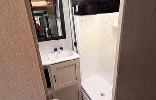 Dream Camper! Private King Master & Priv Bunkhouse