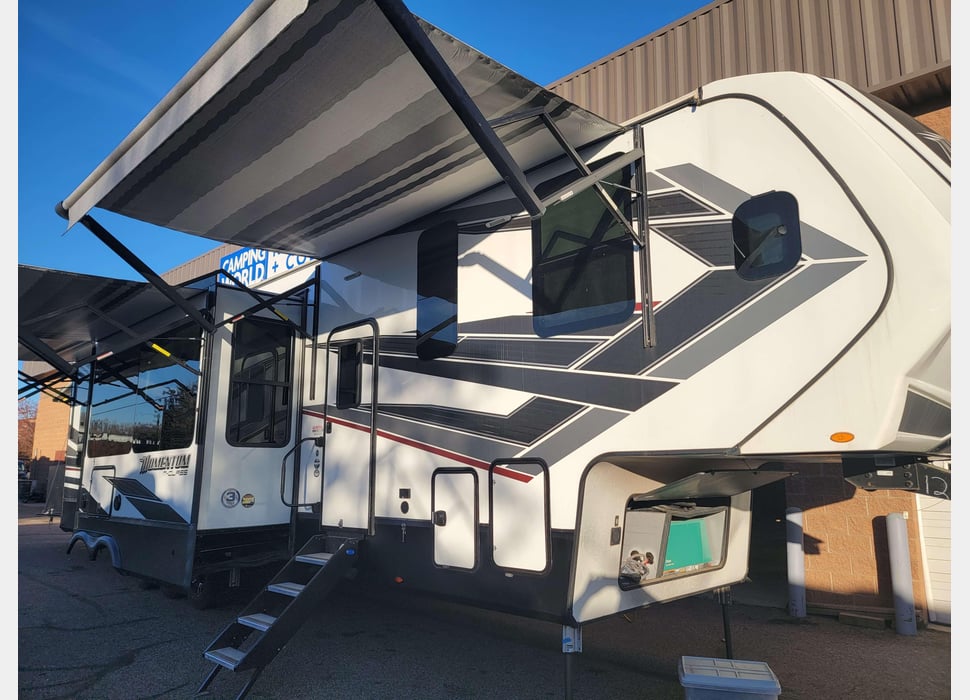 Fifth Wheel rentals in New Freedom