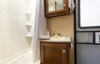 2016 Venture RV SportTrek 320VIK