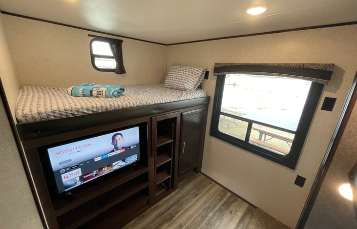 The bunk room has its own Smart TV. Bring your gaming systems for the kids.