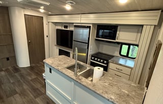 2022 Keystone RV Cougar Half-Ton 34TSB