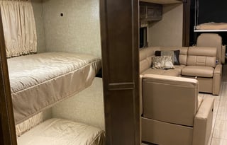 2018 Tiffin Motorhomes Allegro 36 UA