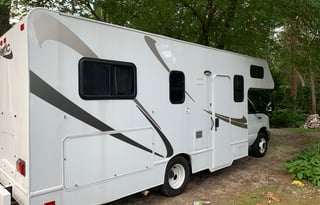 2014 Thor Motor Coach Four Winds 23A