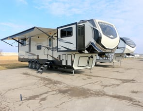 Keystone RV Montana High Country 383TH