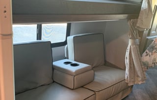 2021 Forest River RV Sunseeker 3270S Ford