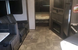 2021 Dutchmen RV Kodiak Ultimate 3021RBDS