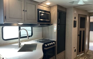 Outback Escape XL – Space, Comfort & Adventure