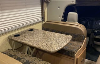 27 Foot Thor Motor Coach