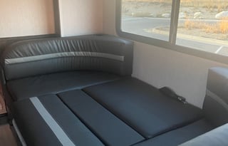 2023 Coachmen RV Leprechaun Premier 319MB Ford 450