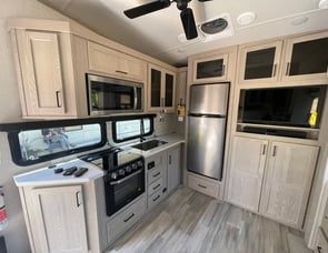 Forest River RV Rockwood Ultra Lite 2445WS