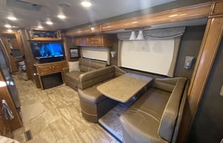 2017 Thor Motor Coach Challenger 37TB