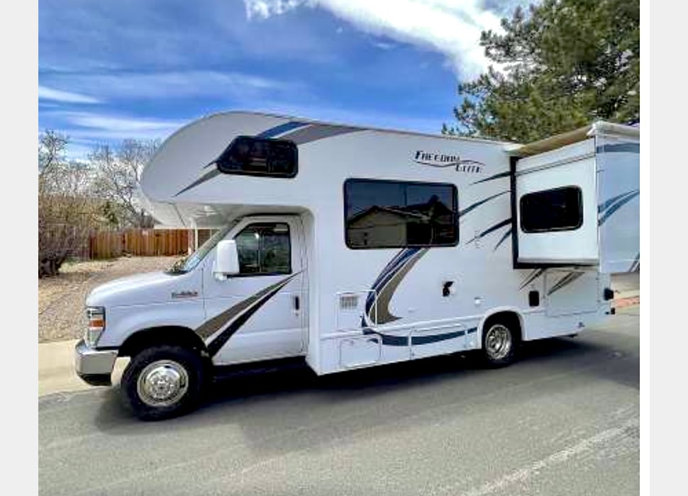 Class C Motor Home rentals in Fairfield