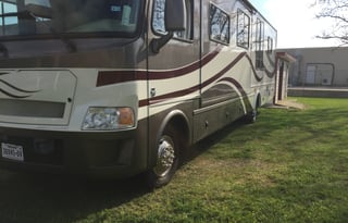 Nice coach with New Look!