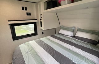 2024 Jayco  33ft Bunk house  (Delta Diamond)