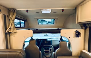 Fully Stocked, Sleeps 8, Super Clean & Comfy!