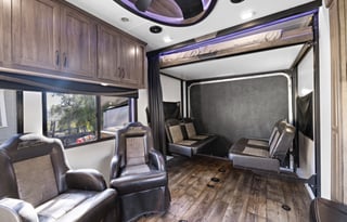 ✨Adventure-Ready Toyhauler – Delivered & Clean!✨