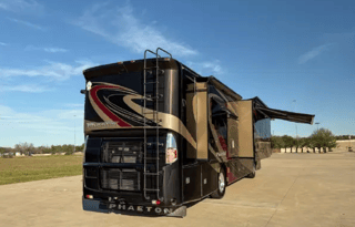 Luxury Motor Coach | Delivery Avail | F1 • SXSW