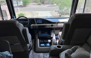 Rick and Cindy's 2023 Fleetwood Flair 32N