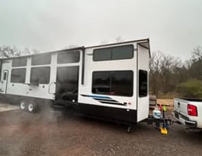 Forest River RV Salem Grand Villa 42VIEW