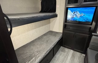 Brand NEW 2023 Jayco Jay Flight with Bunkroom