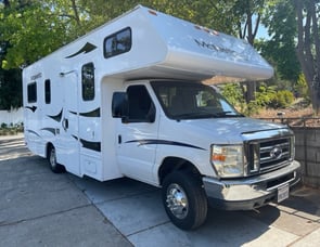 Thor Motor Coach Four Winds 23U