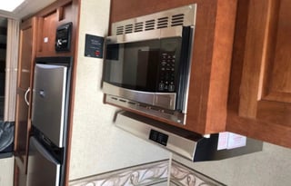 Family Friendly, Easy to drive, Truck Camper