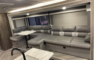 Wildwood Bunk House w/ Fireplace